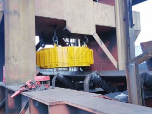 電磁圓盤(pán)除鐵器，電磁懸掛除鐵器，電磁除鐵器使用現(xiàn)場(chǎng)
